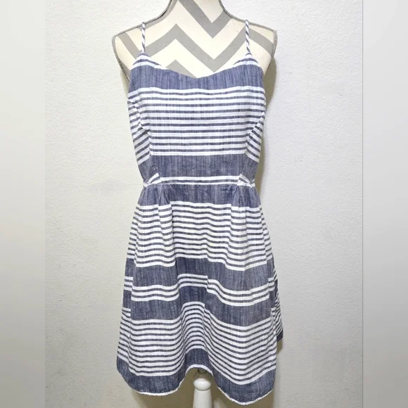 Old Navy Blue and White Stripe Dress with Smocked Back 100% Cotton Size Large - Picture 2 of 13